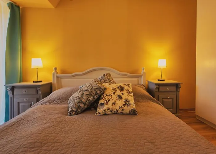 Caesar Apartments & Rooms